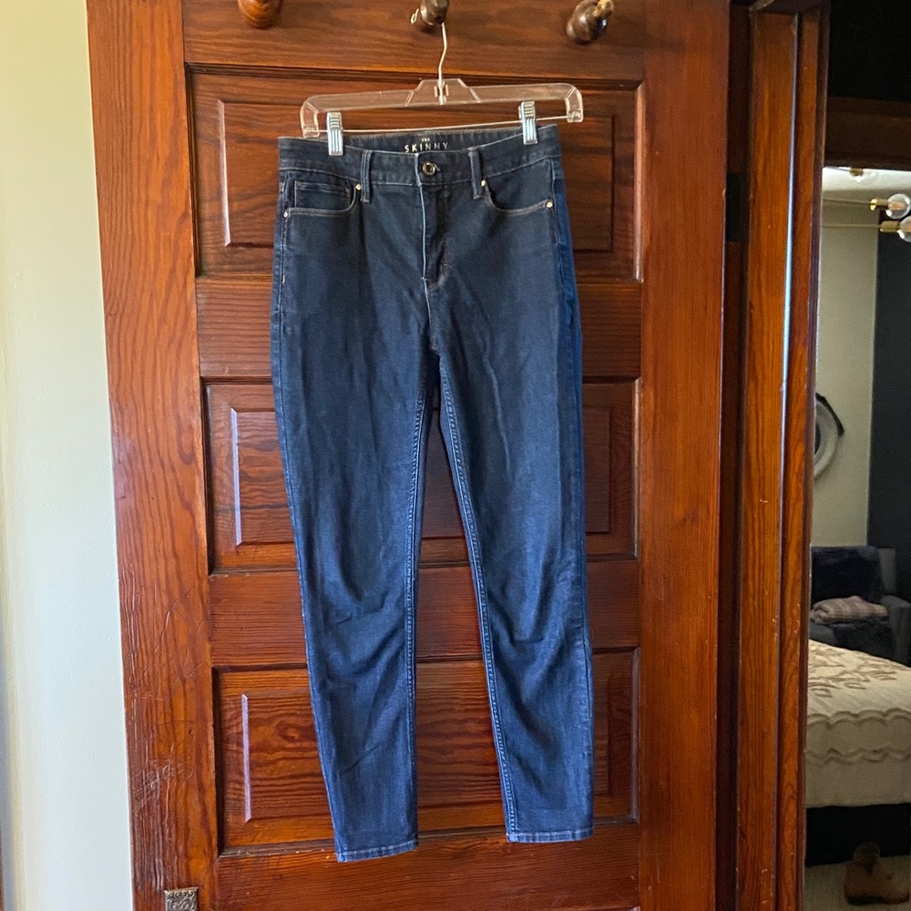 Stylish Women's Ankle Jeans in Dark Blue